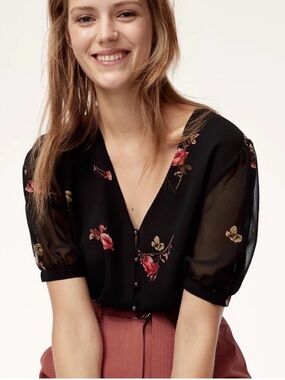 Aritzia - Wilfred Sofiane Blouse in cream